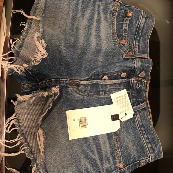 Levi’s from Urban Outfitters - Picture 1 of 2